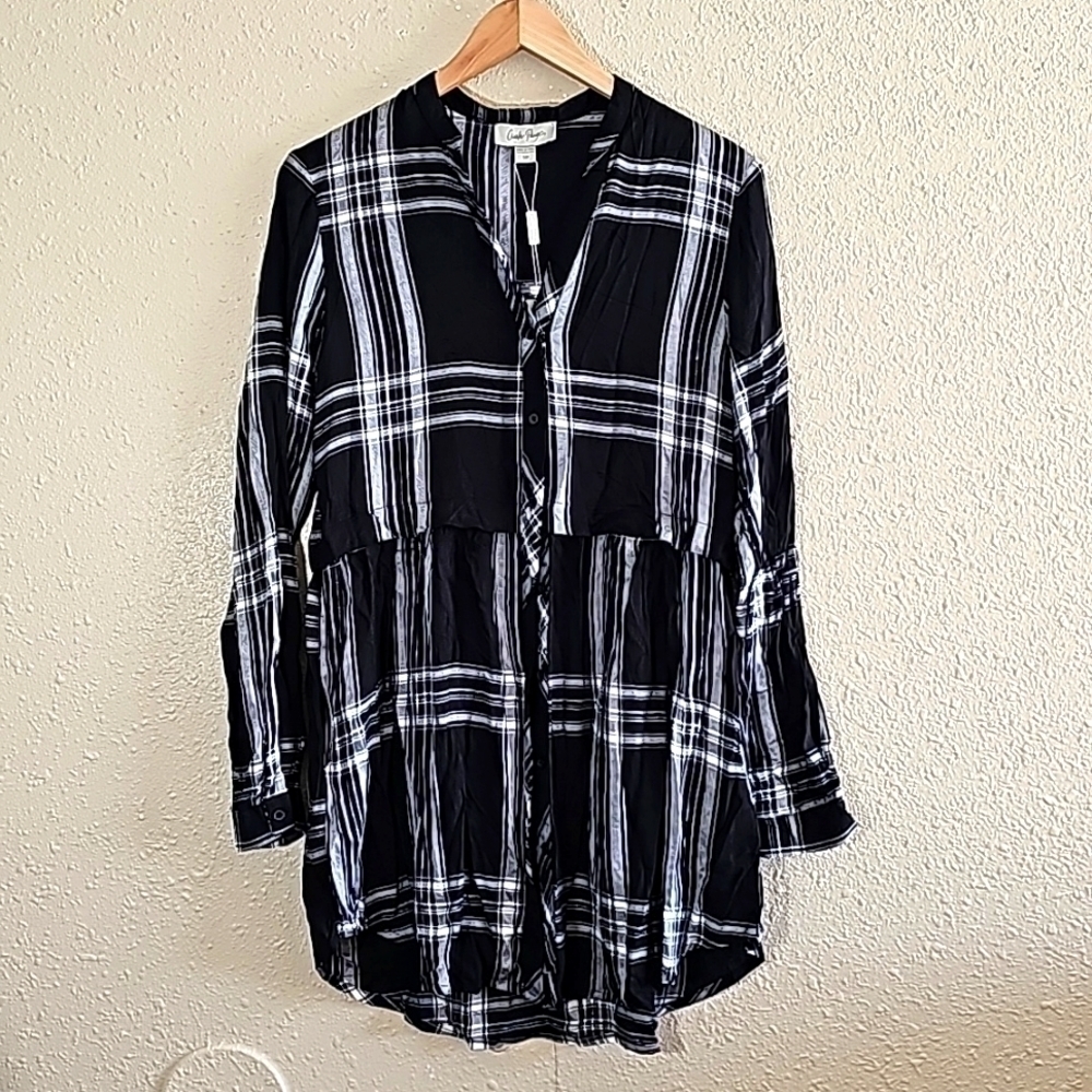 Charlie Paige Black Plaid Top/Tunic